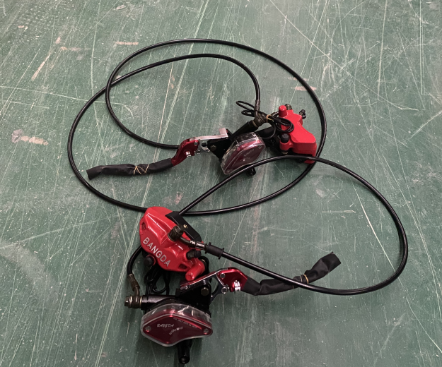 SS-SC EU Warehouse Complete Set of Front and Rear Brakes Accessories for Sale